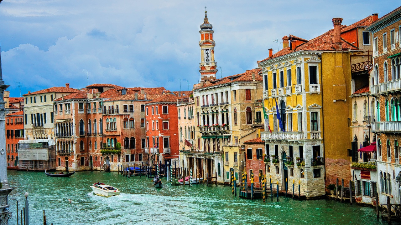 Venice Film Festival opens in memory of Gina Lollobrigida