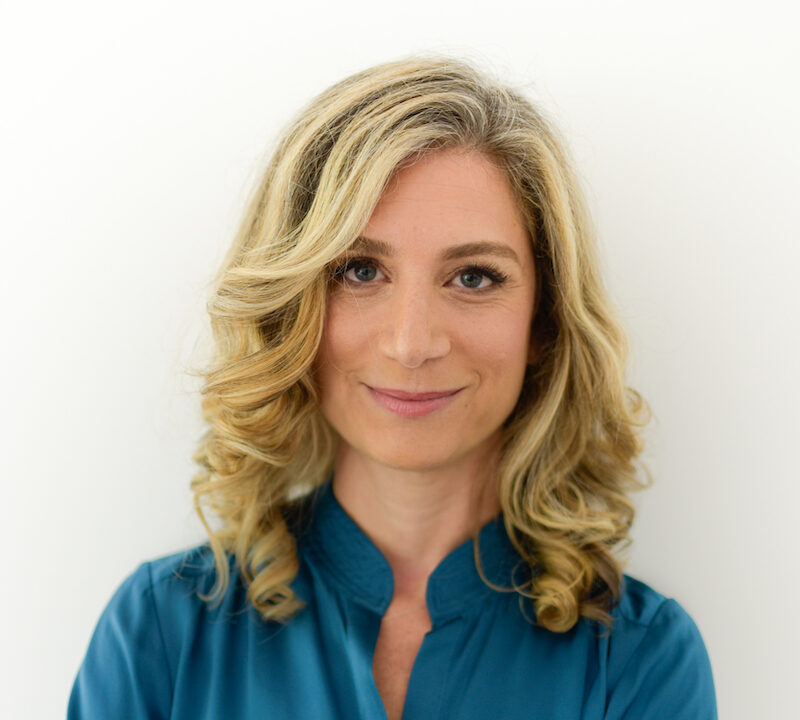 Sara Bernstein – Photo