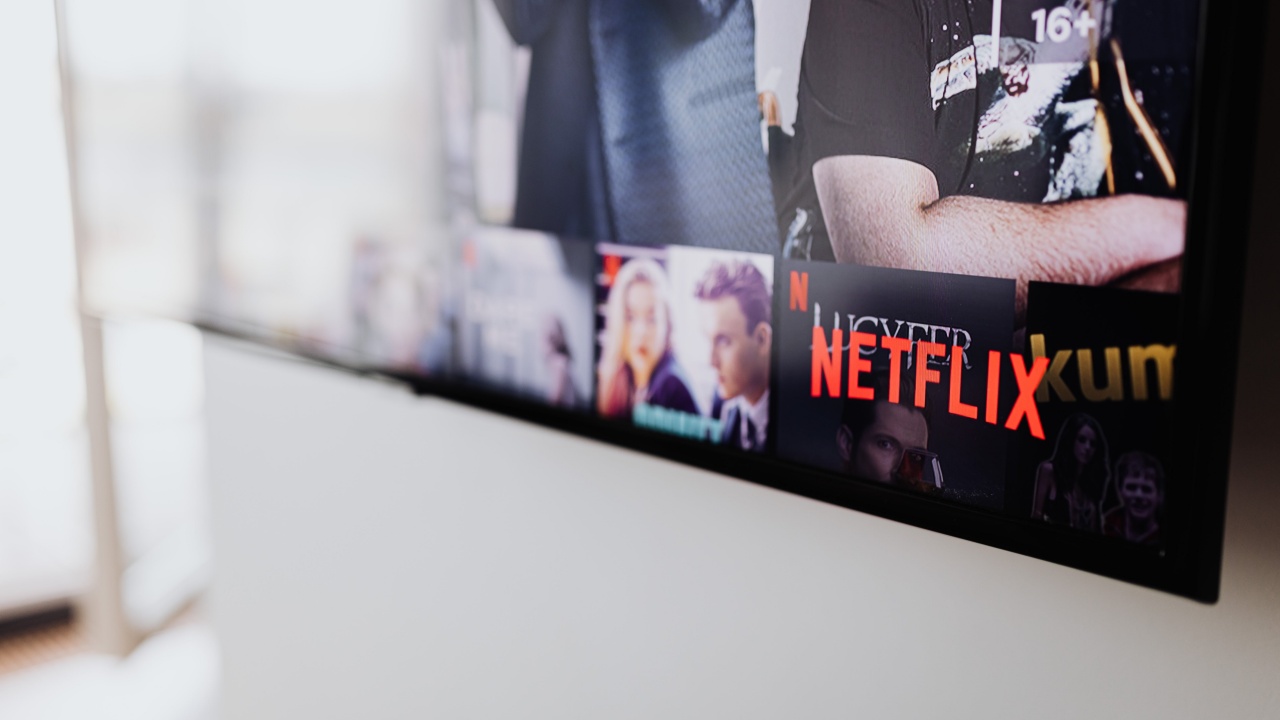 Netflix, the first Engagement Report