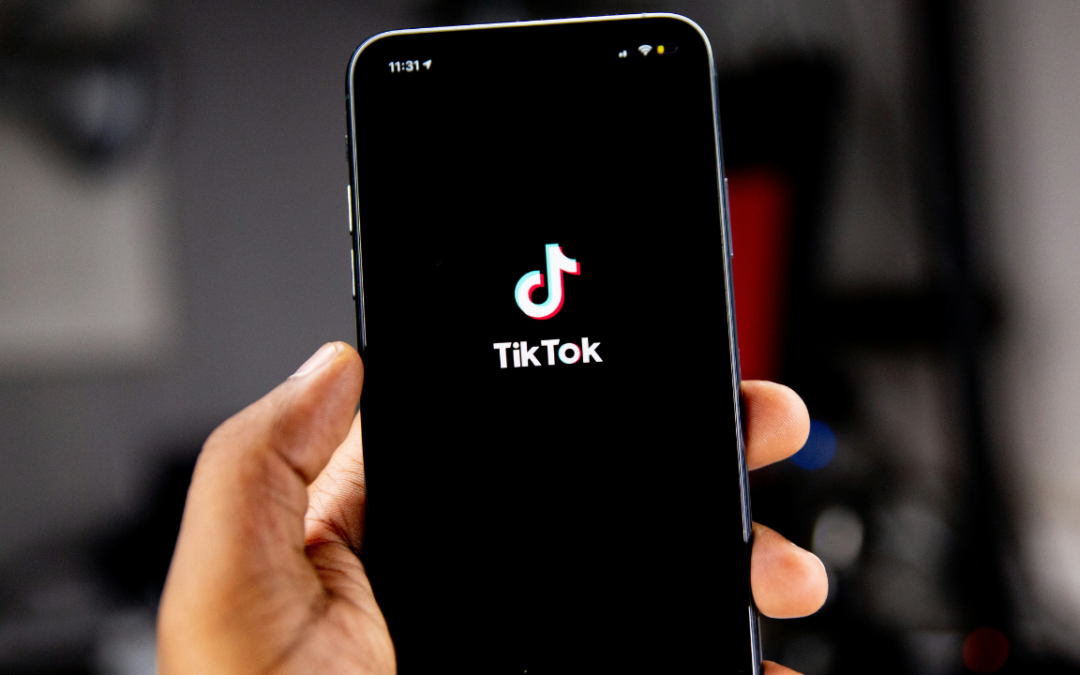 Disney e TikTok, accordo storico: i video dei fan sbarcano su Disney+
